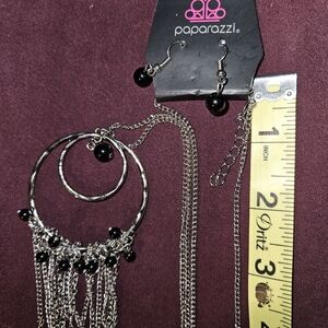 New Paparazzi Silver and Black Jewelry Set Necklace And Ear Rings
